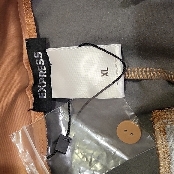 𝅺NEW! EXPRESS Tan Vegan Leather Pleated Tie Waist Ankle Pants Trousers XL. - Picture 6 of 7